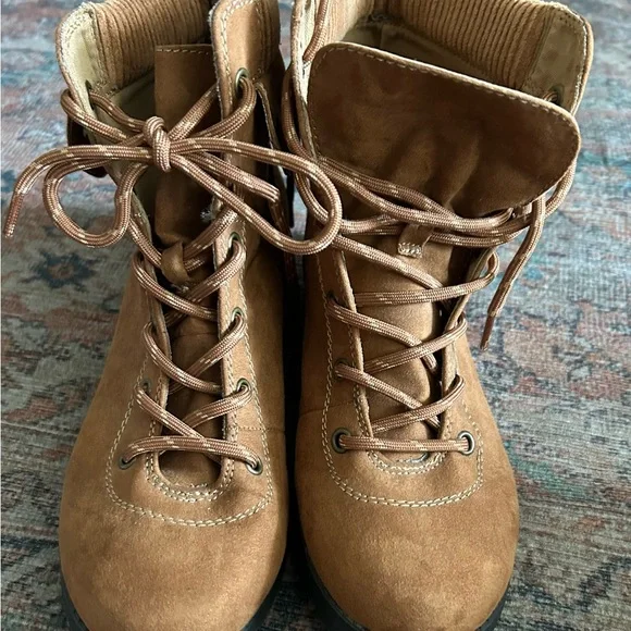 St. John's Bay Brown Lace-Up Boots for Women- size 8.5 - Picture 2 of 13